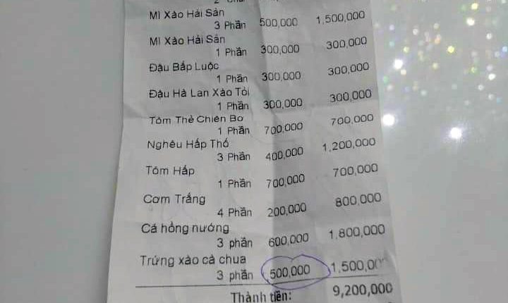 trung-xao-ca-chua